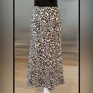 NWOT LOFT Black and Beige Animal Print A-Line Midi Skirt Size Medium